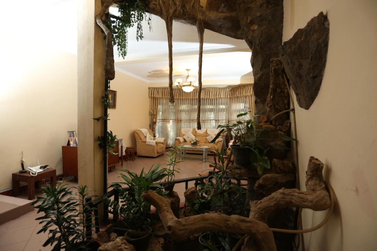 Tree Breeze Inn Kandy Eksteriør billede