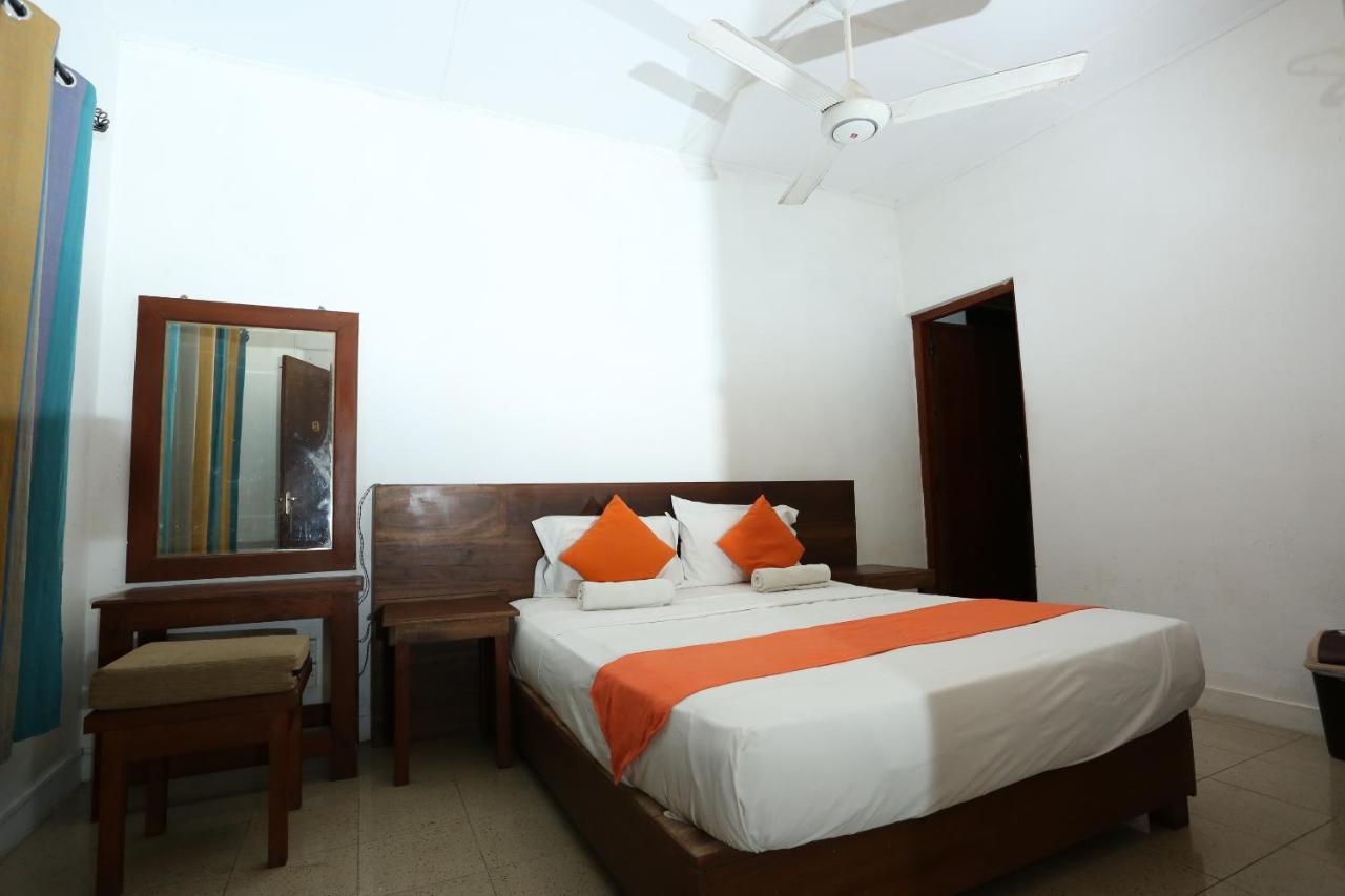 Tree Breeze Inn Kandy Eksteriør billede