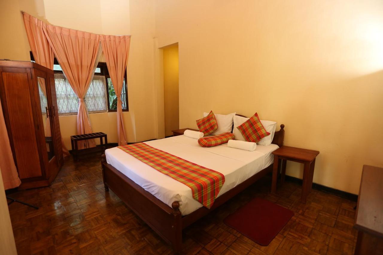 Tree Breeze Inn Kandy Eksteriør billede