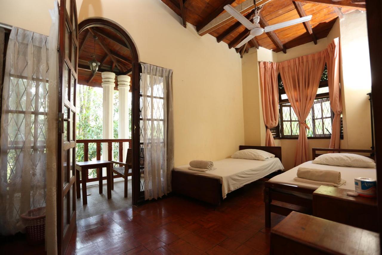 Tree Breeze Inn Kandy Eksteriør billede